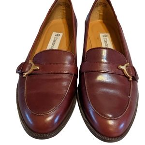 NWT Ladies Burgundy Leather Buckle Accented Flat Loafers 6